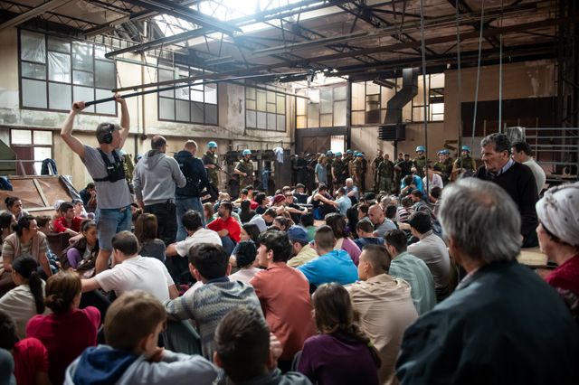 『アイダよ、何処へ？』メイキング写真（4枚目）