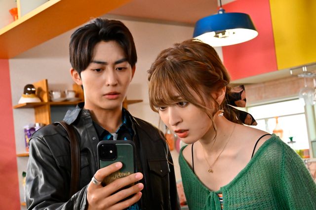 黒いガヴが襲いかかる…「仮面ライダーガヴ」第21話場面カット（3枚目）