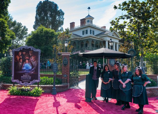 画像は米ディズニーランドの「ホーンテッドマンション」