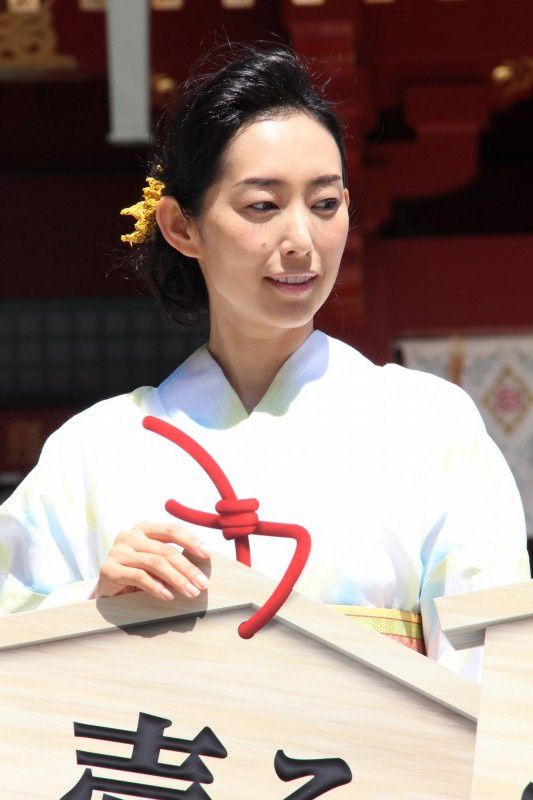 女優陣が色とりどりの浴衣姿を披露！映画『夢売るふたり』のヒット祈願イベントフォトギャラリー（3枚目）