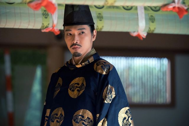 倫子（黒木華）が道長（柄本佑）に迫って…「光る君へ」第38回「まぶしき闇」（3枚目）