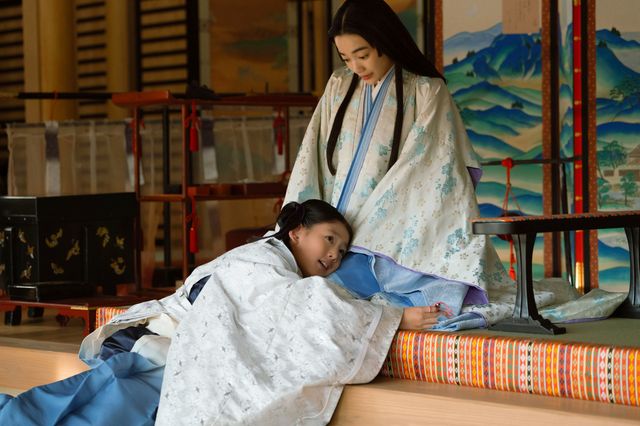 倫子（黒木華）が道長（柄本佑）に迫って…「光る君へ」第38回「まぶしき闇」（4枚目）