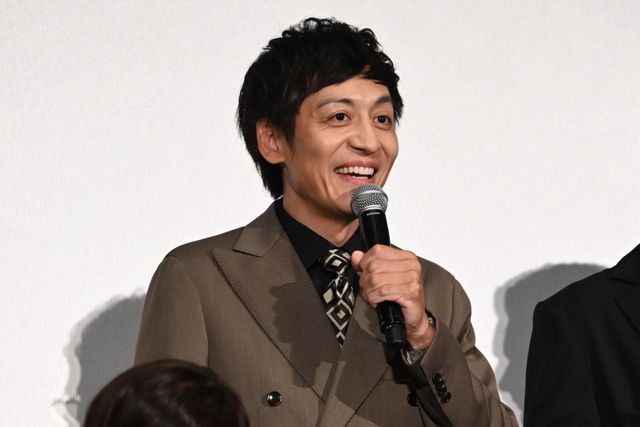 広瀬すず＆瀧内公美、黒ドレスで美の競演！妻夫木聡主演『宝島』東京プレミア舞台あいさつ（34枚目）