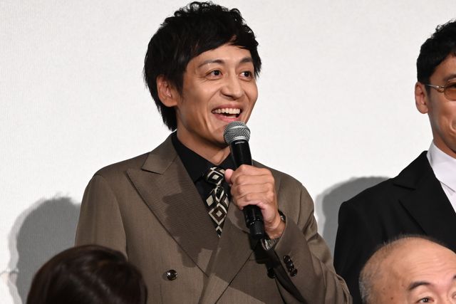 広瀬すず＆瀧内公美、黒ドレスで美の競演！妻夫木聡主演『宝島』東京プレミア舞台あいさつ（36枚目）