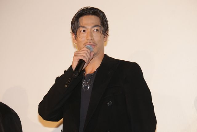 TAKAHIRO、結婚発表後初公の場　祝福の声に「ありがとう」　画像ギャラリー（10枚目）