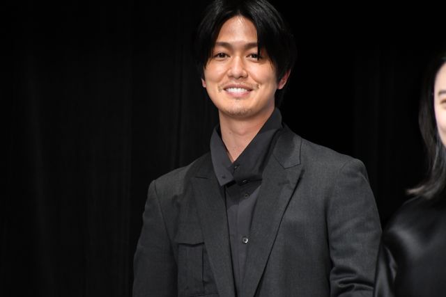 山本美月、黒のドレス姿が美しい！Amazon Original ドラマ「星から来たあなた」配信記念プレミアイベント（8枚目）