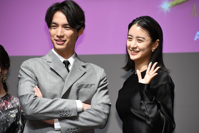 山本美月、黒のドレス姿が美しい！Amazon Original ドラマ「星から来たあなた」配信記念プレミアイベント（19枚目）