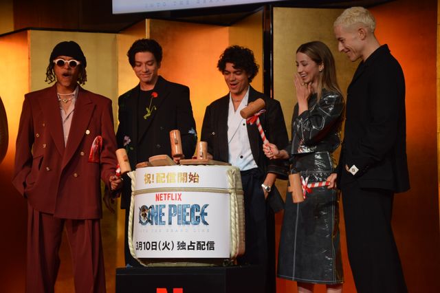 麦わらの一味、みんなでチョッパーをエスコート！実写版「ONE PIECE」シーズン2来日記者会見（3枚目）