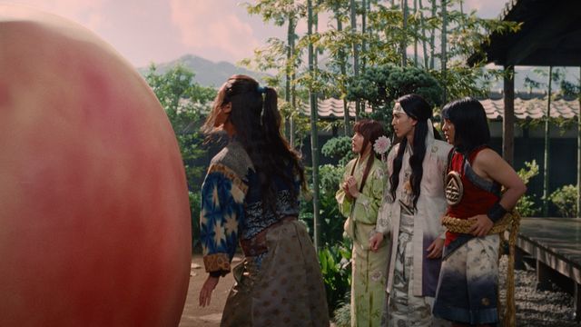 川栄李奈、金太郎と恋の予感？au「三太郎」シリーズで織姫役！：フォトギャラリー