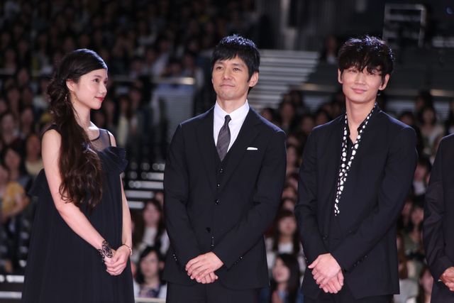 宮崎あおい、黒ドレスがキュート！（2枚目）