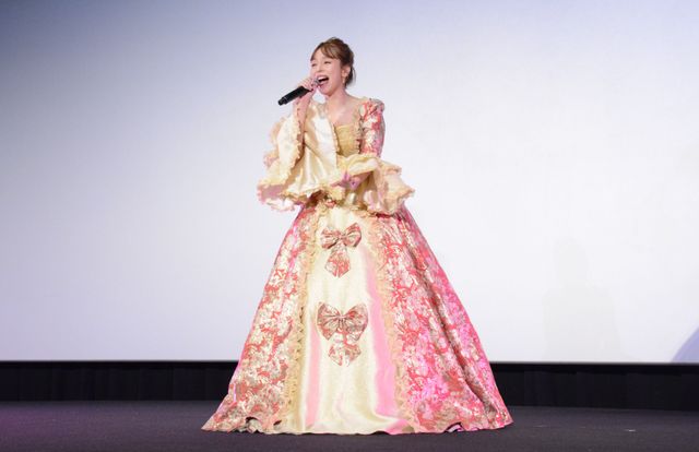 平野綾、美麗ドレスで魅了！加藤和樹と『ベルサイユのばら』劇中歌を生歌唱（6枚目）