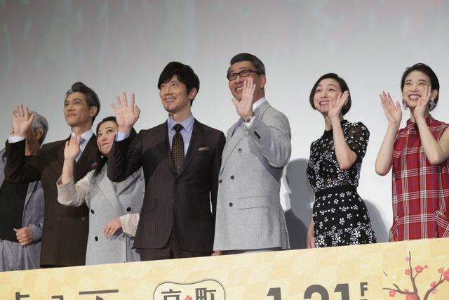 広末涼子の美麗ドレス姿！『嘘八百　京町ロワイヤル』完成披露舞台あいさつ（9枚目）