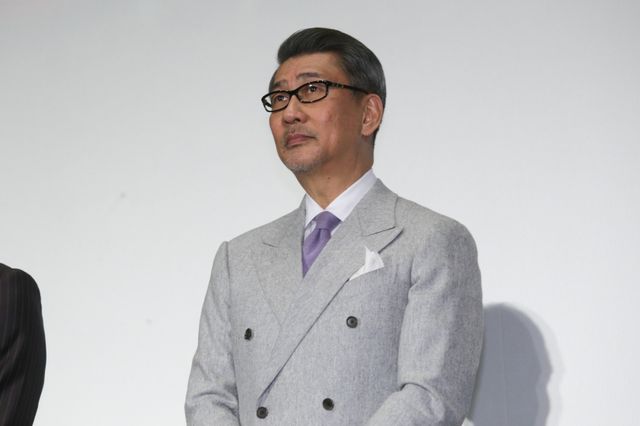 広末涼子の美麗ドレス姿！『嘘八百　京町ロワイヤル』完成披露舞台あいさつ（10枚目）