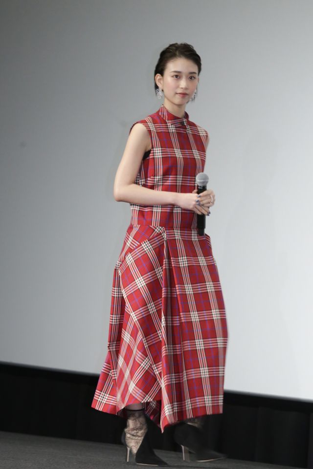 広末涼子の美麗ドレス姿！『嘘八百　京町ロワイヤル』完成披露舞台あいさつ（12枚目）