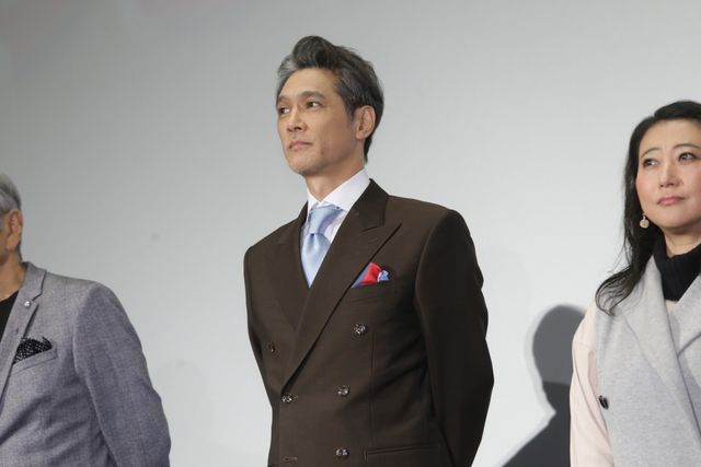 広末涼子の美麗ドレス姿！『嘘八百　京町ロワイヤル』完成披露舞台あいさつ（16枚目）