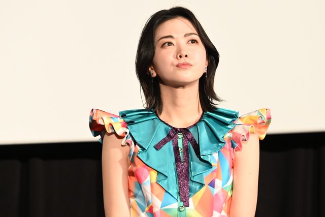 齊藤京子、仲村悠菜、小川未祐、今村美月、桜ひなの、アイドル衣装で生パフォーマンス！『恋愛裁判』ライブ＆舞台挨拶（16枚目）