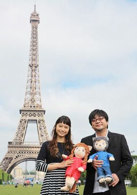 フランス・パリで行われたワールドプレミアに出席した宮崎あおいと細田守監督