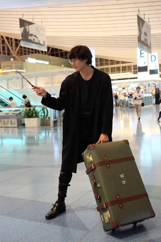 これはガチのポッタリアンです…！小関裕太＠『ファンタビ』ファンイベント（6枚目）