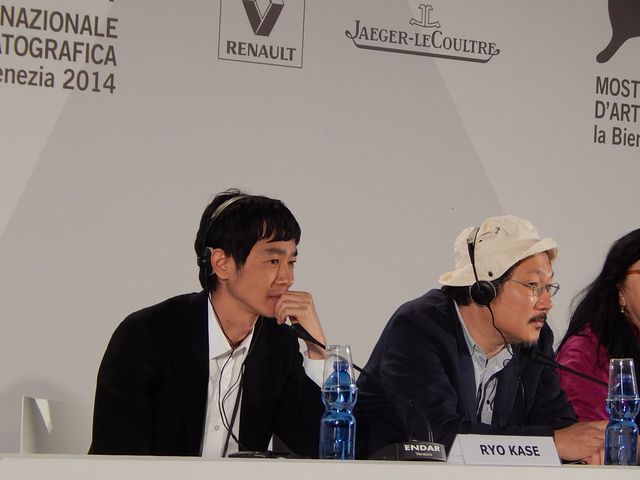 加瀬亮、ベネチアで流ちょうな英語スピーチ！フォトギャラリー（2枚目）