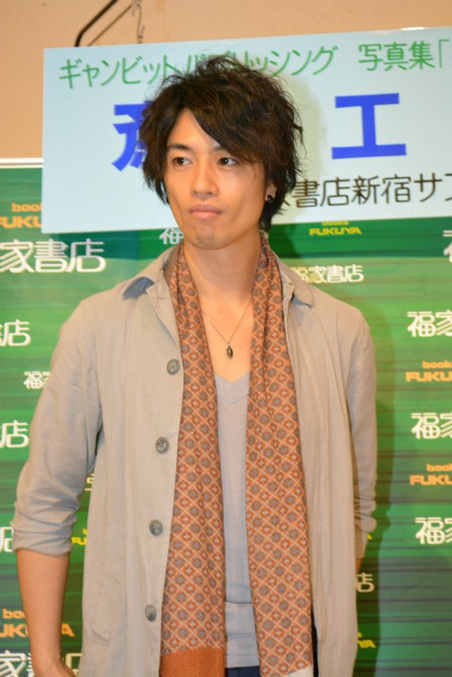 写真集「斎藤工 蜷川実花」発売記念握手会イベント フォトギャラリー：フォトギャラリー