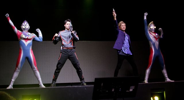 ダイナxデッカー夢の共演！つるの剛士＆松本大輝が登壇「ウルサマ2022」オープニングセレモニー（3枚目）