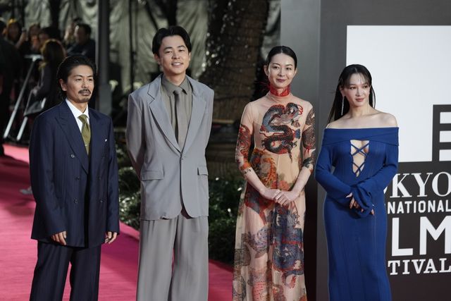 『雨の中の慾情』成田凌、森田剛、中村映里子が揃ってレッドカーペットに！（7枚目）