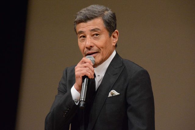 舘ひろし＆新垣結衣“パパムス”コンビ、ブルーリボン賞授賞式で大盛り上がり！（6枚目）