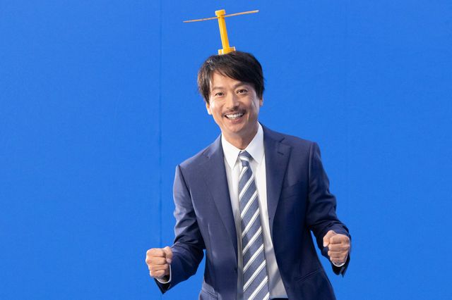 タケコプター姿の椎名桔平！「モンスト×ドラえもん」親子でやるモン！モノマネ篇：フォトギャラリー