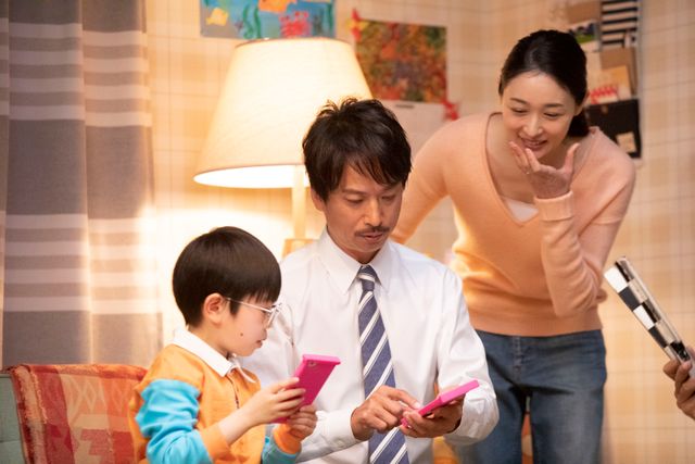 タケコプター姿の椎名桔平！「モンスト×ドラえもん」親子でやるモン！モノマネ篇（5枚目）