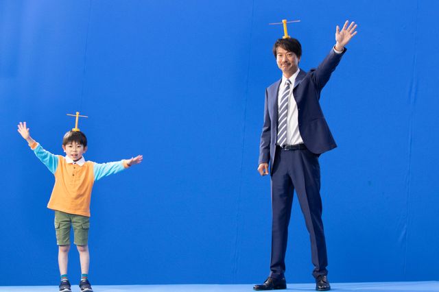 タケコプター姿の椎名桔平！「モンスト×ドラえもん」親子でやるモン！モノマネ篇（14枚目）