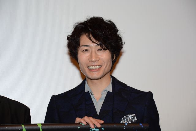 TEAM NACS戸次重幸、ベッドシーンに地が出てNG！　濡れ場エピソードを大胆告白。　画像ギャラリー（7枚目）