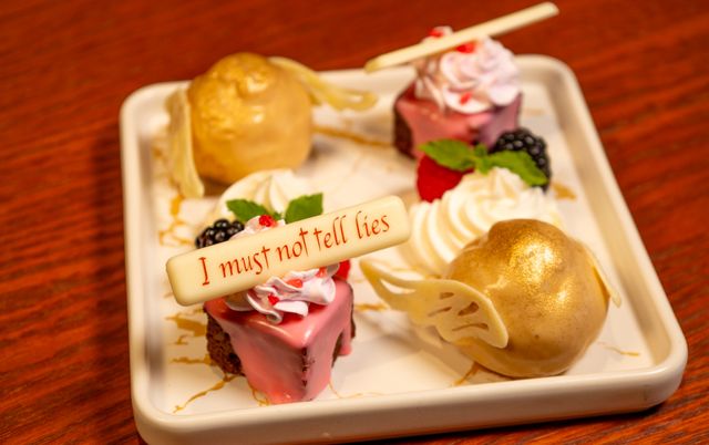 新メニュー「アンブリッジ教授のアフタヌーンティー」：フォトギャラリー