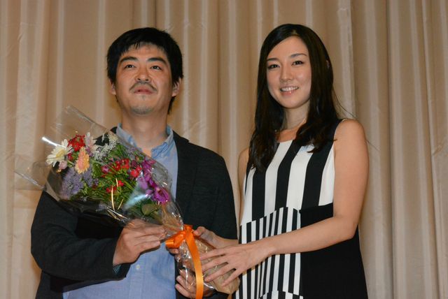 大森立嗣監督や『恋の渦』俳優陣、岩佐真悠子らが登場！　日プロ大賞受賞式が華やかに開催！　画像ギャラリー（7枚目）