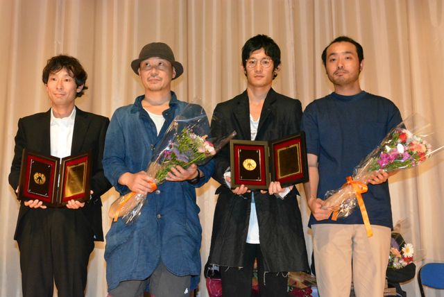 大森立嗣監督や『恋の渦』俳優陣、岩佐真悠子らが登場！　日プロ大賞受賞式が華やかに開催！　画像ギャラリー（13枚目）