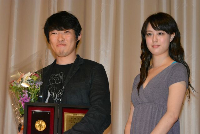 大森立嗣監督や『恋の渦』俳優陣、岩佐真悠子らが登場！　日プロ大賞受賞式が華やかに開催！　画像ギャラリー（20枚目）