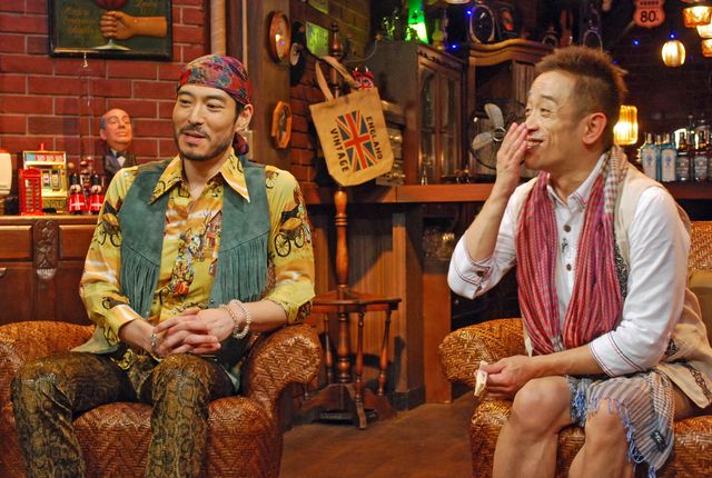 高嶋政宏とクリス松村が登場！「洋楽倶楽部80's 2012サマースペシャル」取材会フォトギャラリー（2枚目）