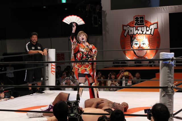 小林幸子がボブ・サップを撃破！フォトギャラリー（2枚目）