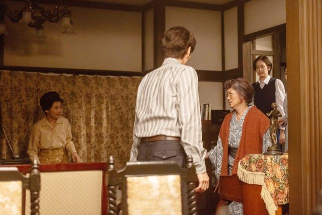 梅子（平岩紙）が優しくほほ笑んで…「虎に翼」第23週「始めは処女の如く、後は脱兎の如し？」第113回（5枚目）