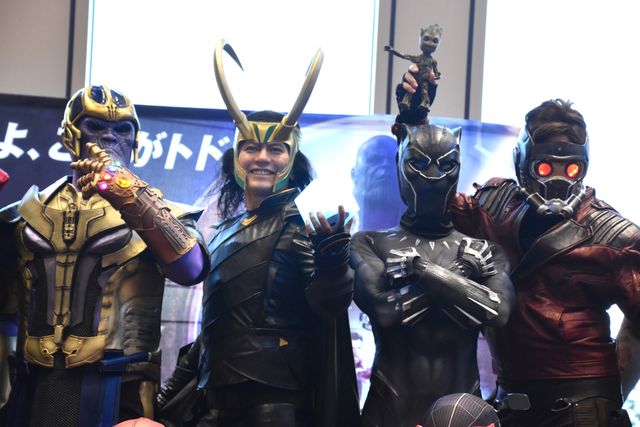 スパイダーマンが陛下にフォトボム？『アベンジャーズ／インフィニティ・ウォー』前夜祭（3枚目）