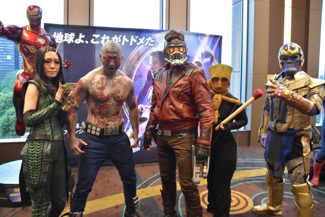 スパイダーマンが陛下にフォトボム？『アベンジャーズ／インフィニティ・ウォー』前夜祭（11枚目）