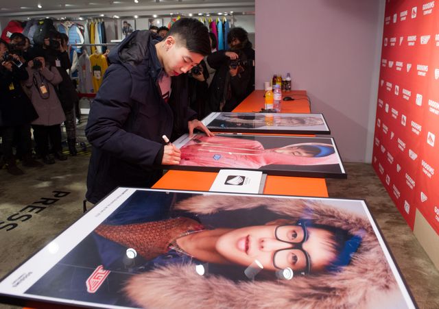 パク・ジェボム、販売収益金全額寄付！ファンサイン会を開催＜韓国JPICTURES＞（7枚目）