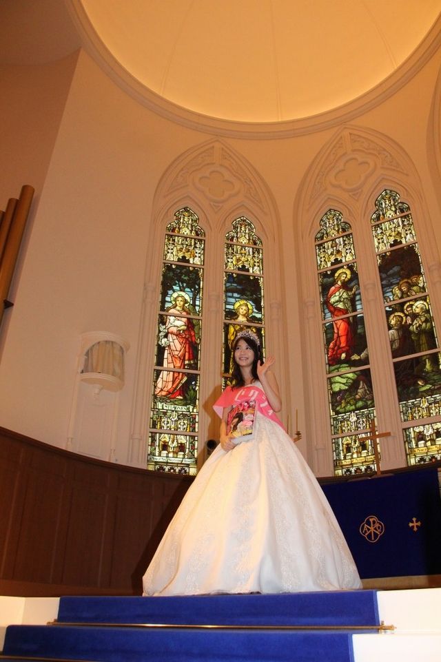 AKB48柏木由紀、3億2,500万円相当のウエディング姿を披露！フォトギャラリー（7枚目）