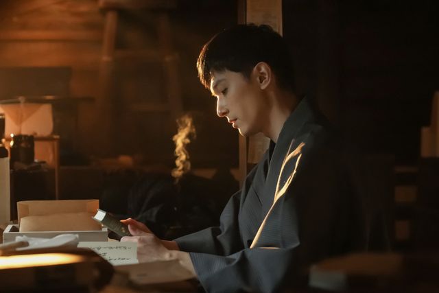 激やせした錦織（吉沢亮）…朝ドラ「ばけばけ」第112回の場面写真：フォトギャラリー