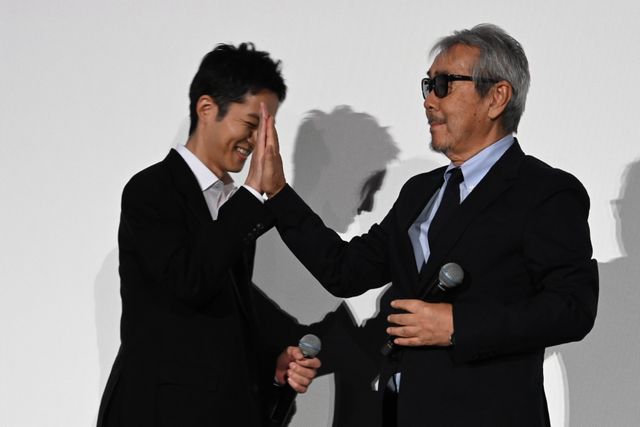 ディーン・フジオカ、金髪で登場！佐藤栞里は涙！『父と僕の終わらない歌』初日舞台あいさつ（2枚目）