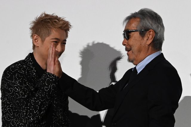 ディーン・フジオカ、金髪で登場！佐藤栞里は涙！『父と僕の終わらない歌』初日舞台あいさつ（5枚目）