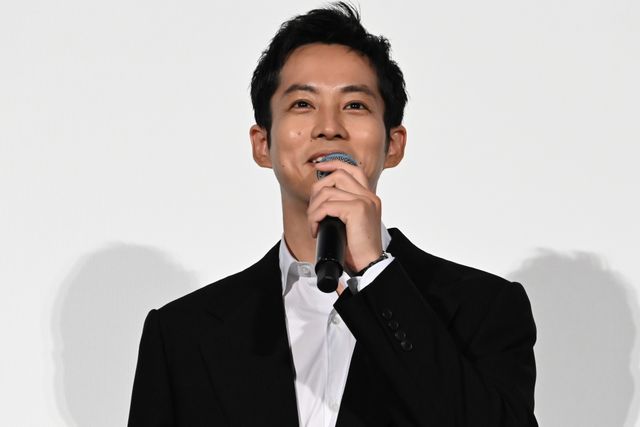 ディーン・フジオカ、金髪で登場！佐藤栞里は涙！『父と僕の終わらない歌』初日舞台あいさつ（8枚目）