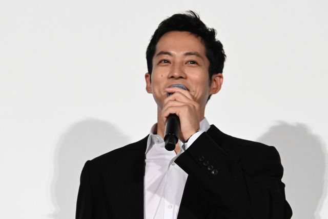 ディーン・フジオカ、金髪で登場！佐藤栞里は涙！『父と僕の終わらない歌』初日舞台あいさつ（9枚目）