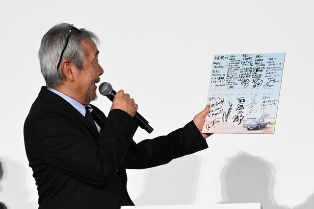 ディーン・フジオカ、金髪で登場！佐藤栞里は涙！『父と僕の終わらない歌』初日舞台あいさつ（17枚目）