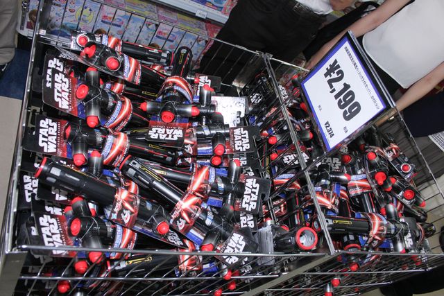 『スター・ウォーズ』最新作グッズ販売スタート！フォトギャラリー（6枚目）