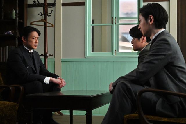 【画像11枚】朝ドラ「風、薫る」元彦（谷田歩）は千佳子（仲間由紀恵）を抱き寄せて …第40回場面写真（8枚目）